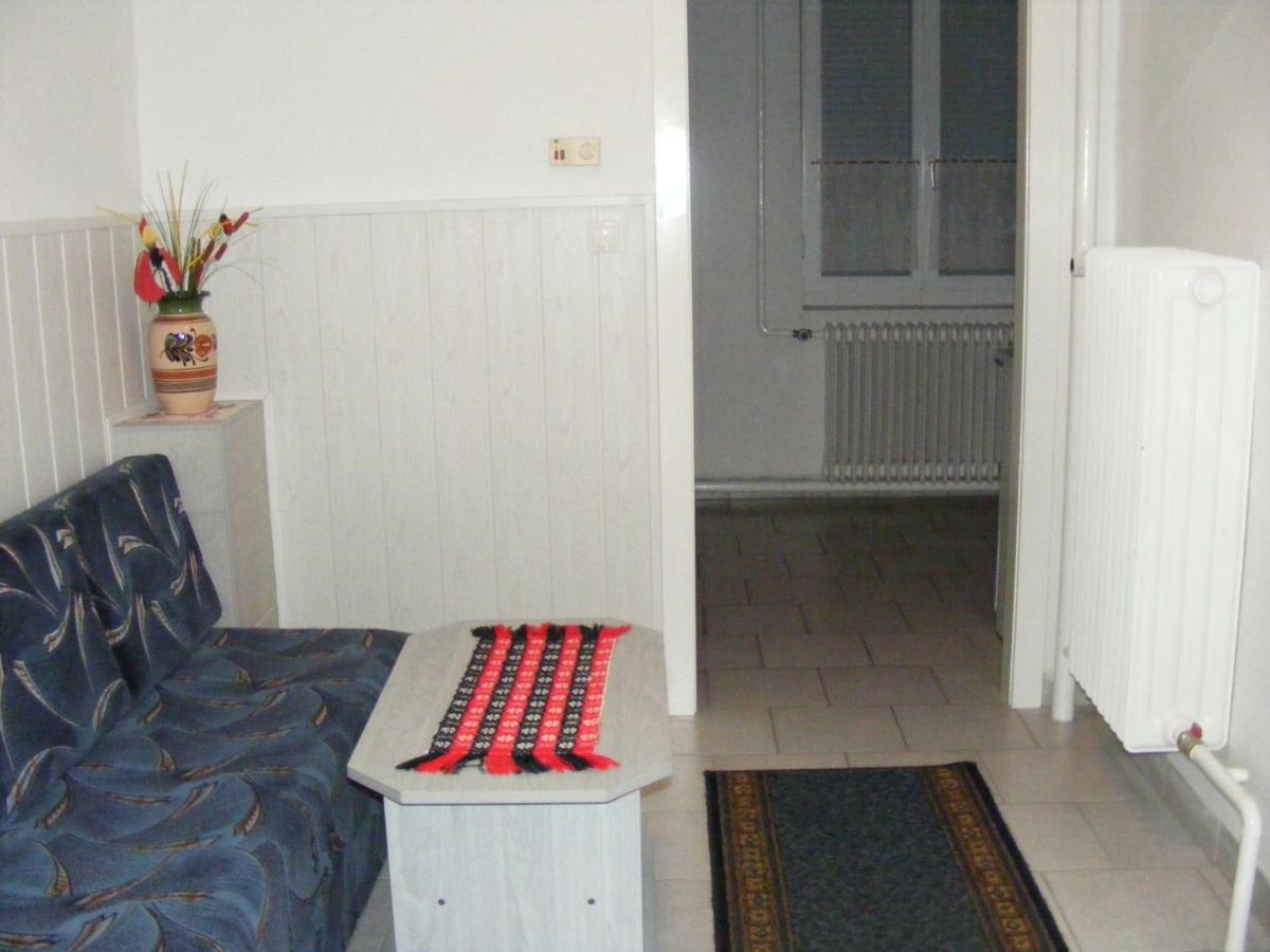Nora Apartman Daire Balatonfůzfő Dış mekan fotoğraf